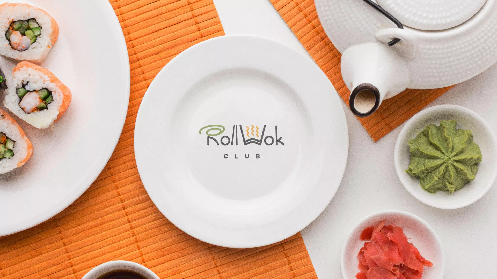 Разработка логотипа и фирменного стиля суши-бара «Roll Wok Club» в Светлом